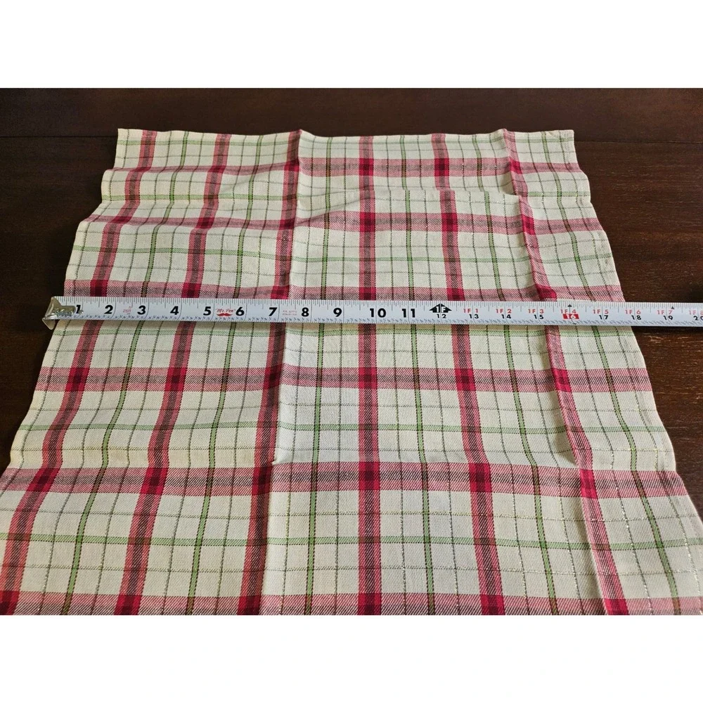 Longaberger Napkins Home 8pc Red Green Plaid Tidings Holiday Metallic Set
